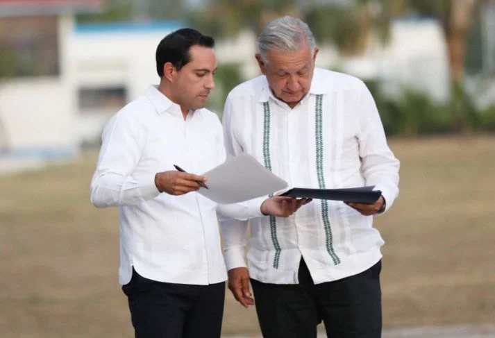 Lopes Obrador y Mauricio Vila