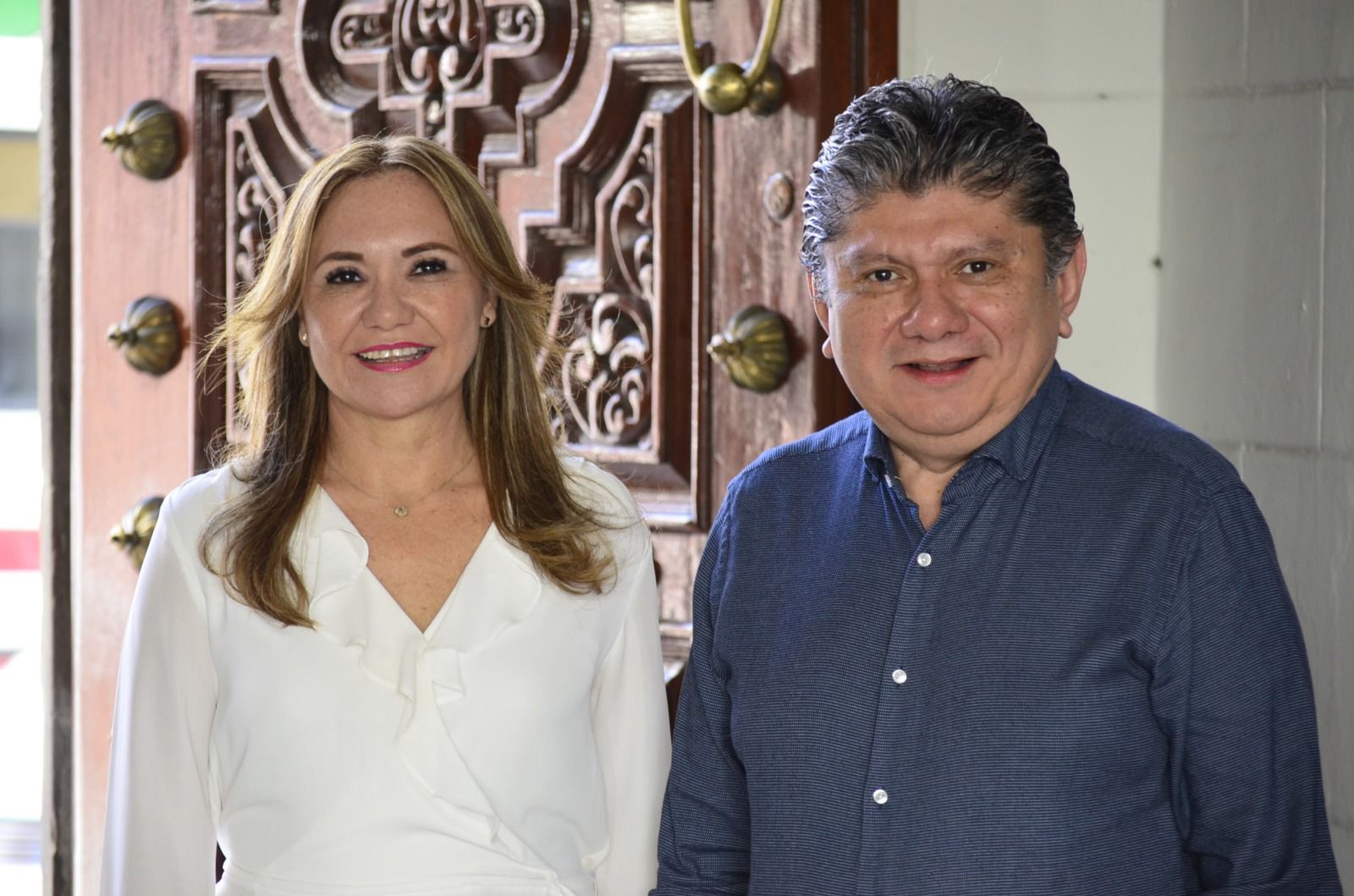 LOS DIPUTADOS KARLA FRANCO Y GASPAR QUINTAL SE REUNEN CON EL RECTOR DE LA UADY