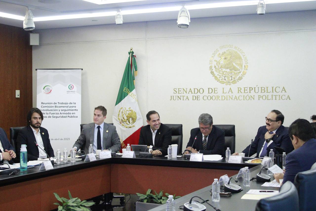 El senador, Jorge Carlos Ramírez Marín aseguró que colocar al Poder Legislativo en el centro de la discusión y creación de la estrategia de seguridad, así como fortalecer la rendición de cuentas por parte de las Fuerzas Armadas son los principales objetivos del trabajo de la Comisión Bicameral