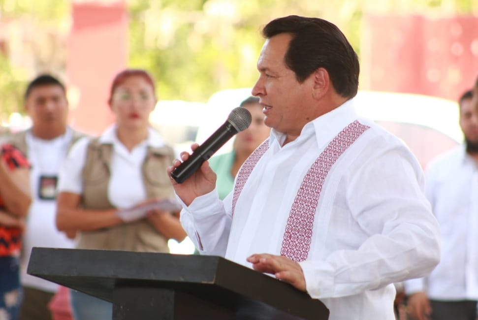 Entrega el Gobierno Federal en Yucatán 50 millones de pesos del programa "La Escuela es Nuestra"