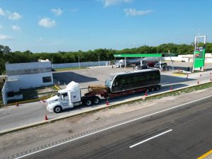 Cuenta con un diseño accesible a través de 4 puertas deslizantes, entrada baja para personas adultas mayores y con discapacidad