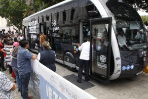 Mauricio Vila Dosal la unidad de prueba del Ie-tram, transporte público 100% eléctrico y único en Latinoamérica que está transformando la movilidad en Yucatán 