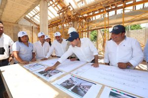 El Gobernador Mauricio Vila Dosal, en su rol de supervisor, ha constatado los avances y beneficios que estas obras aportarán a la comunidad.