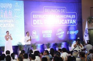 Durante un encuentro de la estructura del Partido Acción Nacional (PAN), el Gobernador Mauricio Vila Dosal reiteró su interés en participar en la contienda para la designación de candidatos a la Presidencia de México por esta institución, mientras las condiciones