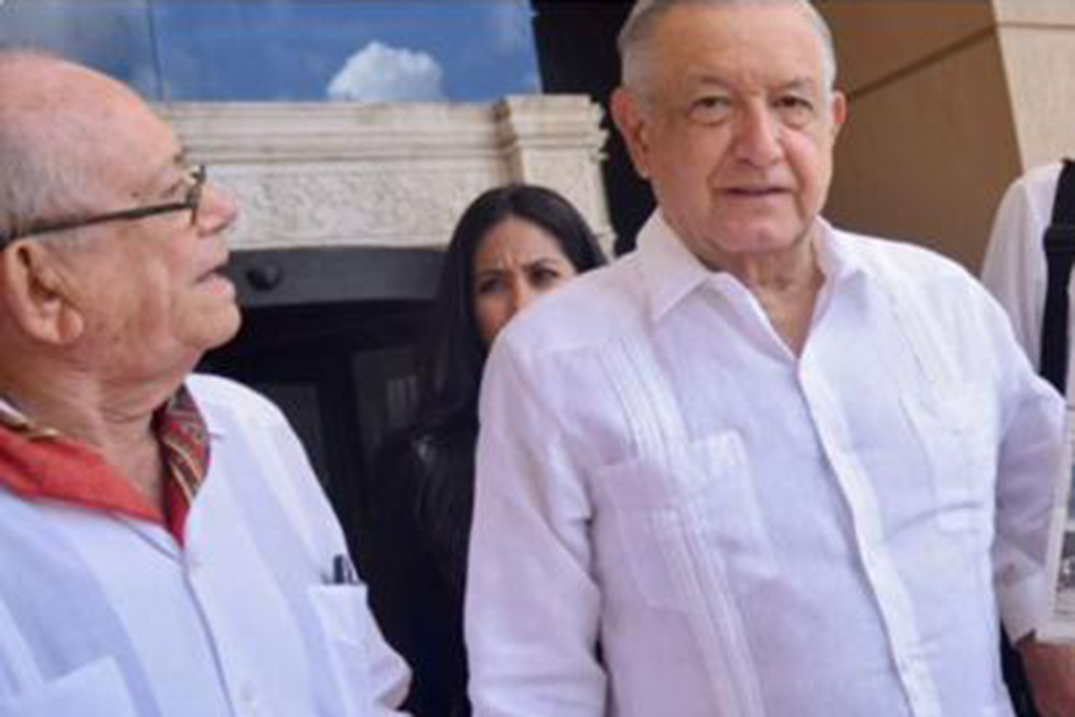 José Luís “Mi Licho” Villanueva quien sugirió al presidente Andrés Manuel López Obrador que la moneda conmemorativa propuso Noé Peniche Patrón lleve el nombre de Tren del Mundo Maya