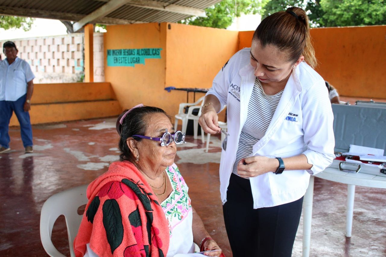 Exitosa jornada integral de salud visual en Paraíso y Granada, Maxcanú por medio del programa de Clínicas Comunitarias Wilma Marín